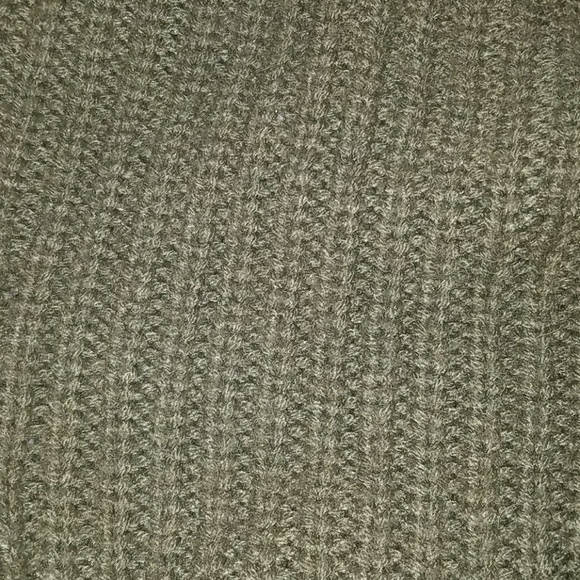 Forever 21 sweater - Picture 4 of 4